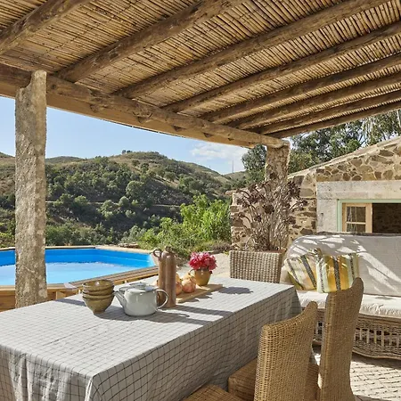 Callebanda Barracol - 5 Bedrooms Hétvégi ház