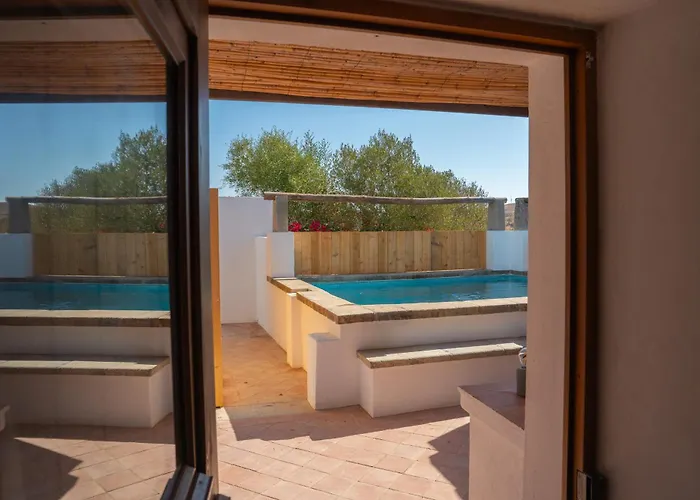 Landhuis Callebanda Barracol - 5 Bedrooms *