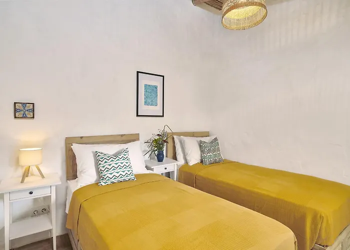 Landhuis Callebanda Barracol - 5 Bedrooms *